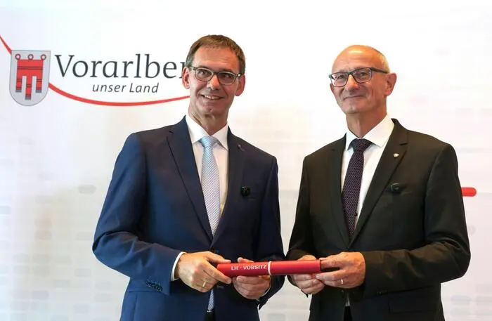 Vorarlbergs Landeshauptmann Markus Wallner (ÖVP) übernahm  den LH-Vorsitz von Tirols Landeshauptmann Anton Mattle (ÖVP Er muss nun mit dem Bund die Reformpartnerschaft finalisieren