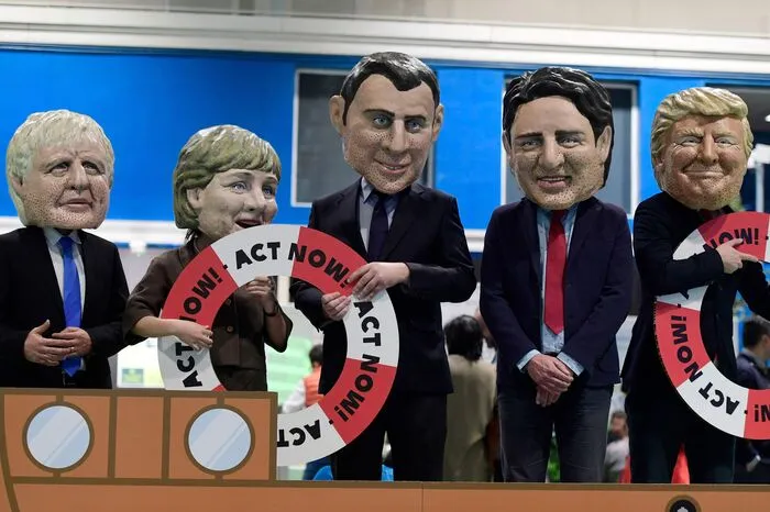 Dabei handelt es sich um eine 2017 gegründete Kampagne von Bundesstaaten, Städten, Firmen und Organisationen der Zivilgesellschaft, das sich dafür einsetzt, dass das Land auch ohne Unterstützung der Regierung weiter gegen die Klimakrise kämpft.  