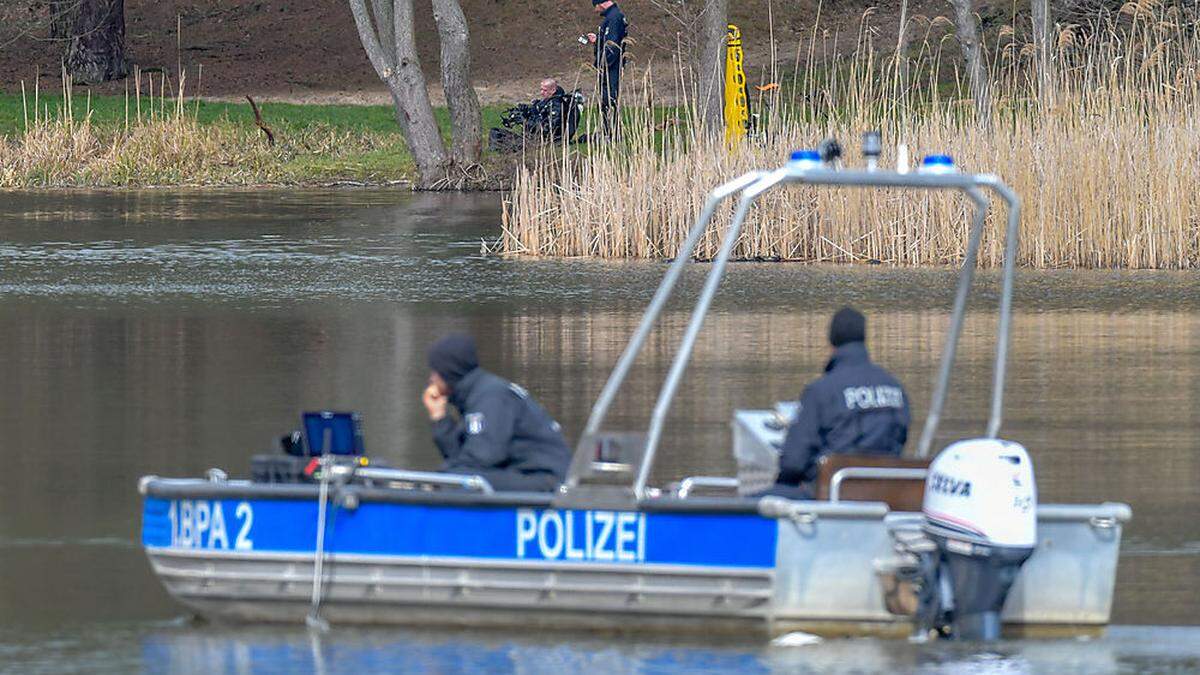 Weitere Suche nach Rebecca auf auf dem Herzberger See im Landkreis Oder-Spree