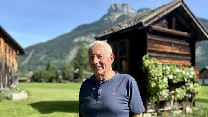 Josef Moser in seinem Garten in Altaussee