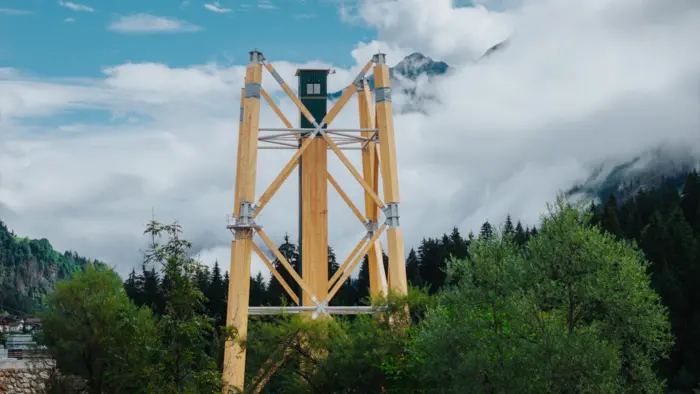 „Hasslacher Green Tower“: Der Holzhybrid-Fachwerksturm in Stall im Mölltal ist ein Referenzprojekt