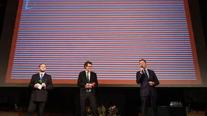 Die beiden Diagonale-Leiter Peter Schernhuber und Sebastian Höglinger und der Chef des Musikvereins, Michael Nemeth bei der Präsentation des Eröffnungsfilms