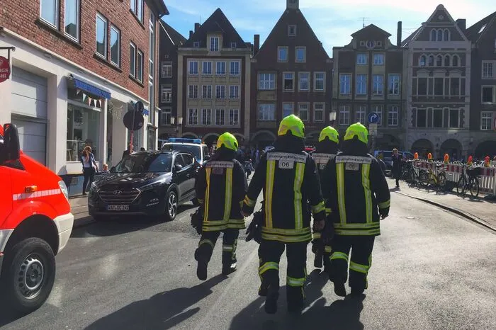Drei Menschen kamen dabei ums Leben, 30 wurden verletzt.