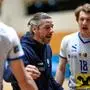 INNSBRUCK,AUSTRIA,25.NOV.23 - VOLLEYBALL - AVL, Austrian Volley League, Hypo Tirol vs TSV Hartberg. Image shows head coach Markus Hirczy (Hartberg).
Photo: GEPA pictures/ Daniel Schoenherr