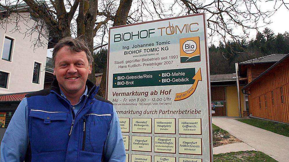 Der Biohof Tomic - im Bild Johannes Tomic -stellt jetzt auch Bio-Sojamüsli her 