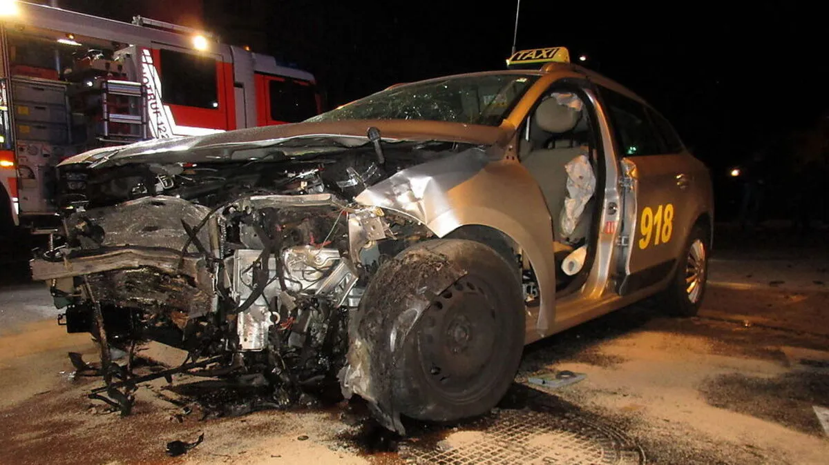 Schwerer Unfall in der Nacht auf Donnerstag