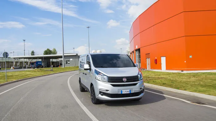 Fiats Nutzfahrzeugsparte hat ein neues Werkzeug im Handwerkergürtel. Der mittelgroße Transporter Talento soll die Lücke zwischen dem kompakten Doblò Cargo und dem Großraumtransporter Ducato schließen.
