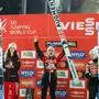 Eva Pinkelnig (Mitte) gewann das letzte Springen in Planica vor Alexandria Loutitt (links) und Weltcup-Gesamtsiegerin Nika Prevc