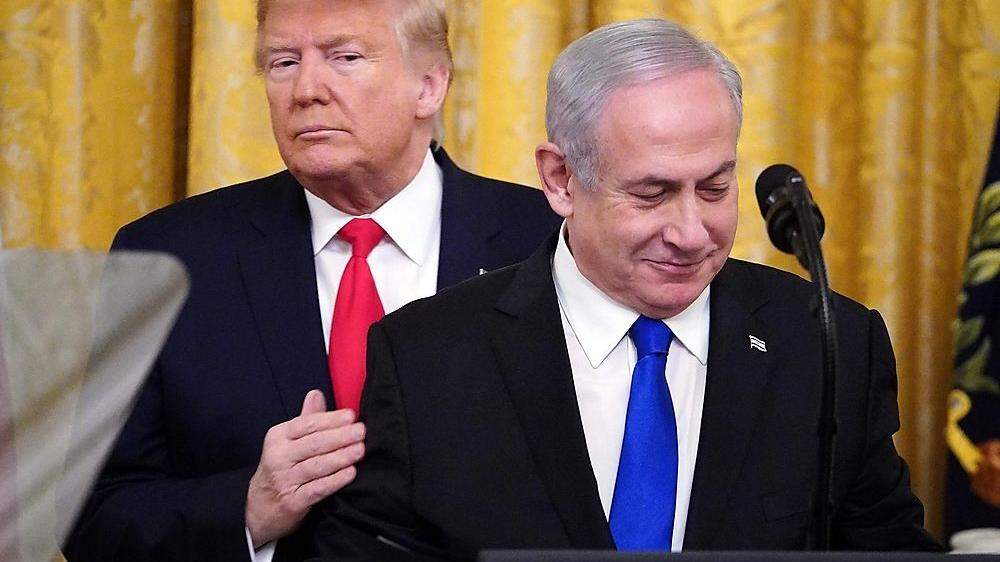 Israels Ministerpräsident Benjamin Netanyahu mit Noch-Präsident Trump auf einem Archivbild