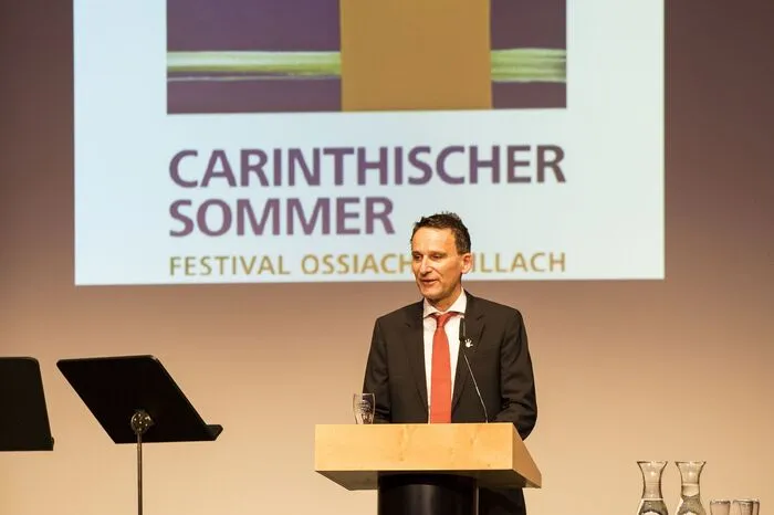 CS-Intendant Holger Bleck  versprach "Vertrautes und Überraschendes, Klassik, Jazz und Zeitgenössisches neben Crossover, Volksmusik, Rap und Kirchenmusik".