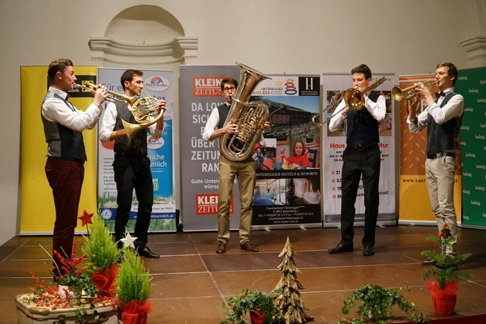 Vom Brass-Ensemble Blechreiz gab es auch den Hit "I kenn di von mein Handy".