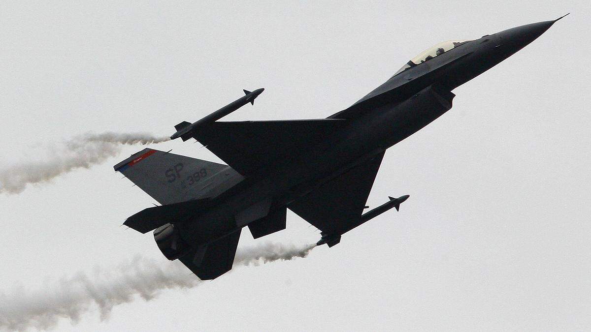 Die Ukraine erhält F16-Jets