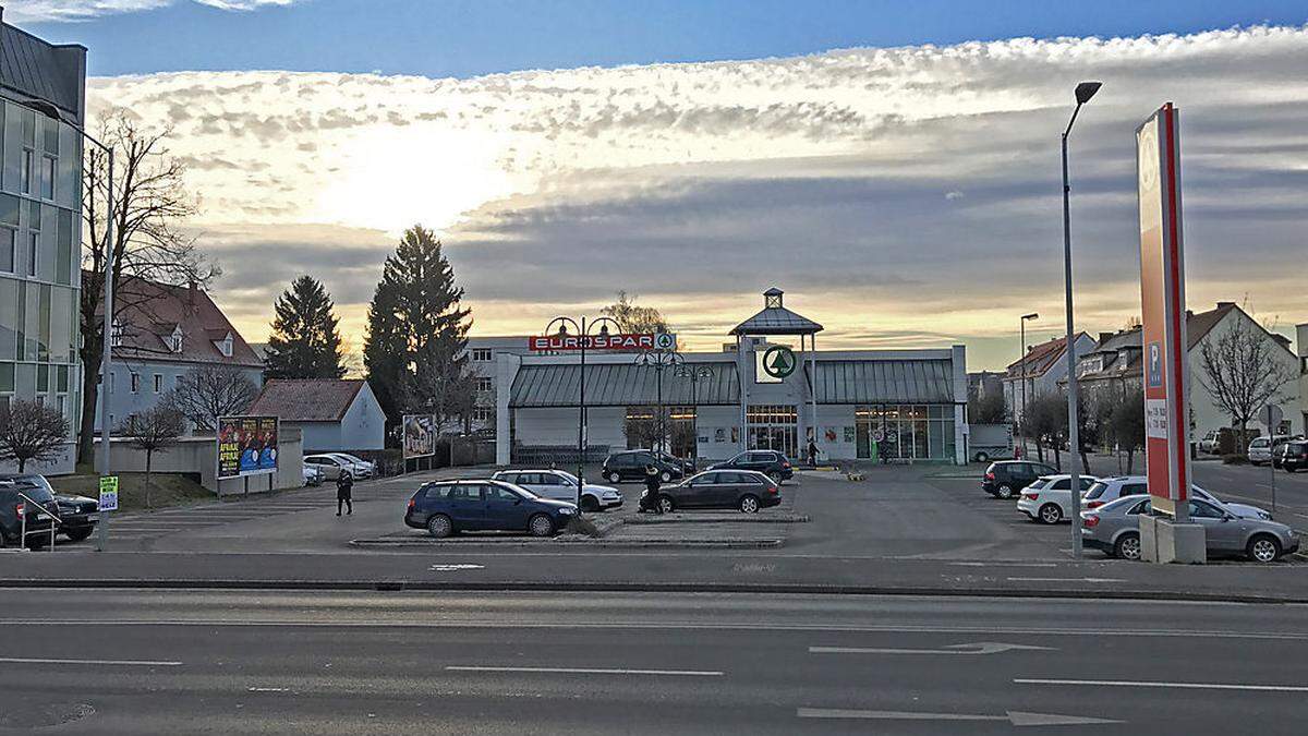 Eine Stunde lang können Kunden beim Weizer Eurospar-Parkplatz stehen 