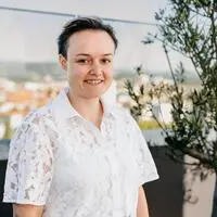 Christina Frewein ist Tischlermeisterin. Ein Gespräch über Handwerk und Zuversicht im Arbeitsleben.