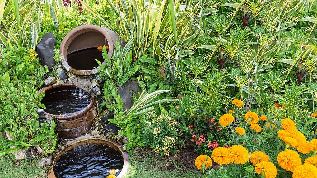 Es plätschert im Garten - auch mit einfachen Mitteln 