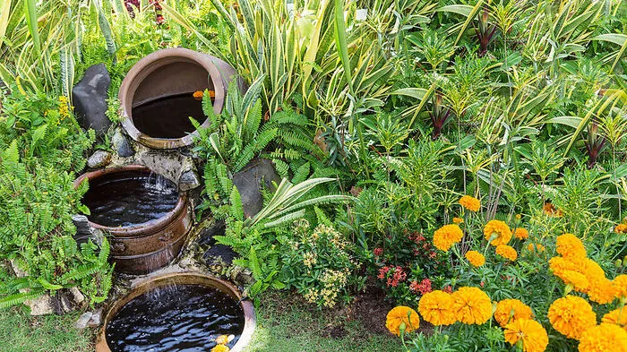 Es plätschert im Garten - auch mit einfachen Mitteln 