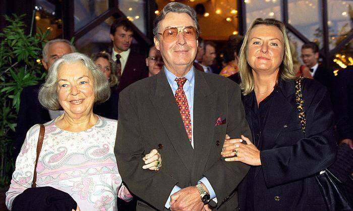 Peter Alexander mit Ehefrau Hilde und Tochter Susanne im Jahr 1996