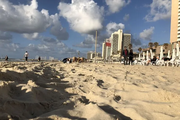 In Tel Aviv gibt es durchschnittlich nämlich nur rund 20 Regentage im Jahr.