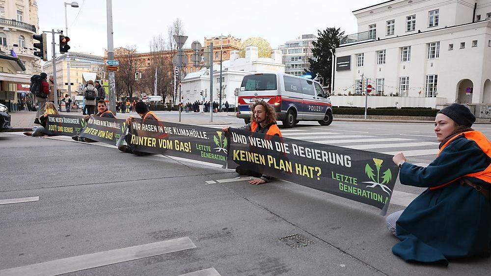Auch in Wien blockierten Aktivisten Straßen 