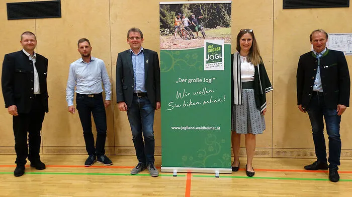 Finanzreferent Erich Tösch, Stellvertreter Thomas Grill, Vorsitzender-Stellvertreter Herbert Berger, Geschäftsführerin Stephanie Zündel und Vorsitzender Oliver Felber