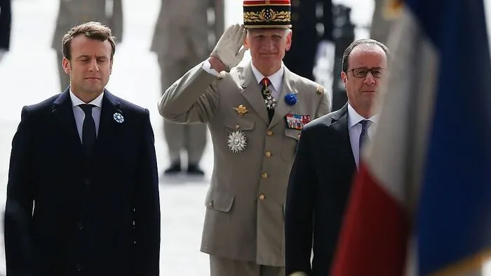 Emmanuel Macron und sein Vorgänger im Amt François Hollande