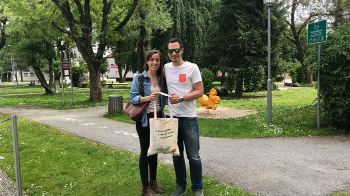 Nach Gartenworkshops, Blumenzwiebel-Geschenken und einer Osterüberraschung wurden als vierter Teil unserer Aktion "Spür den Frühling" am Sonntag an unsere Leser Picknicksackerl verteilt.