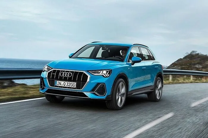 Auf Platz 17 parkt der Audi Q3: Mit 996 Stück fährt er einen Marktanteil von 1,2 und ein Plus von 28 Prozent ein.