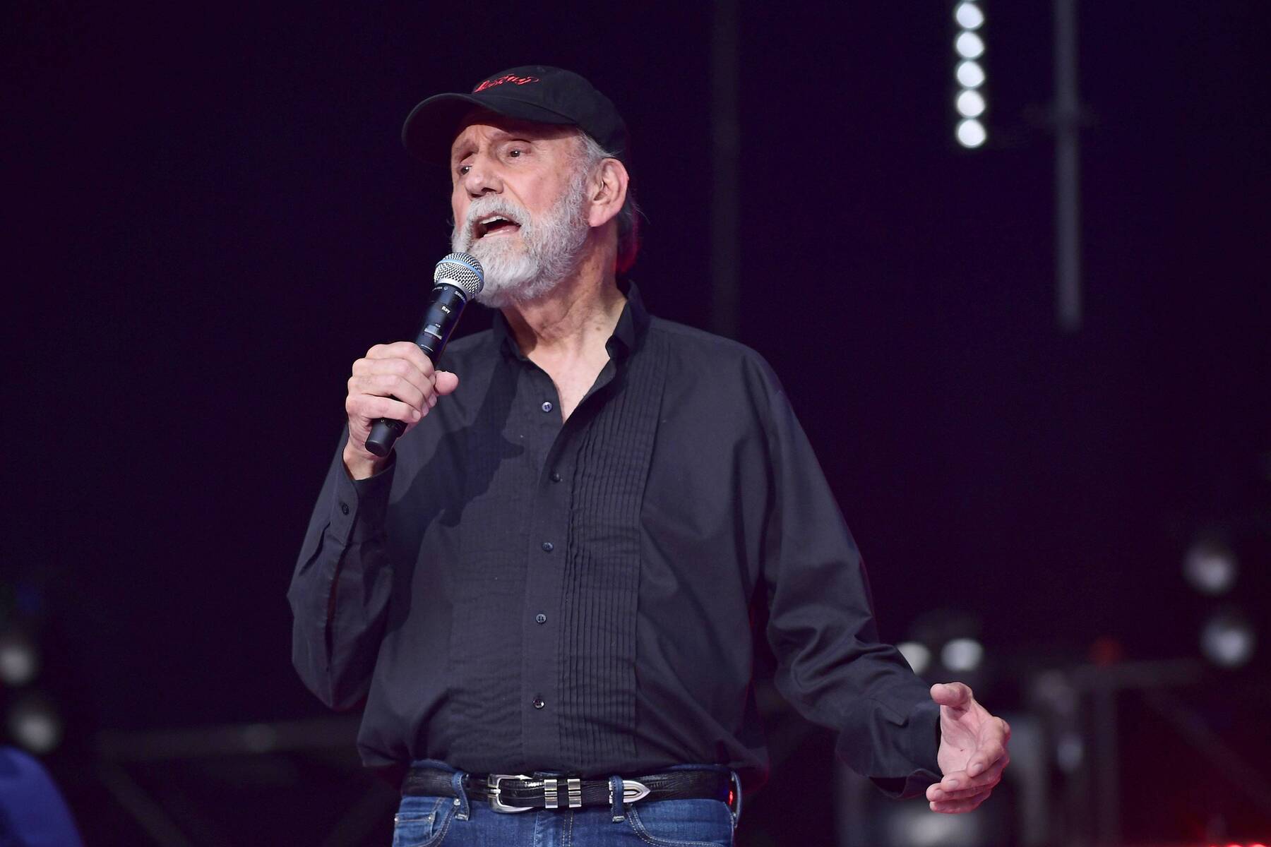 Schock für Fans: Ray Stevens bricht sich das Genick: Sorge um Country-Star