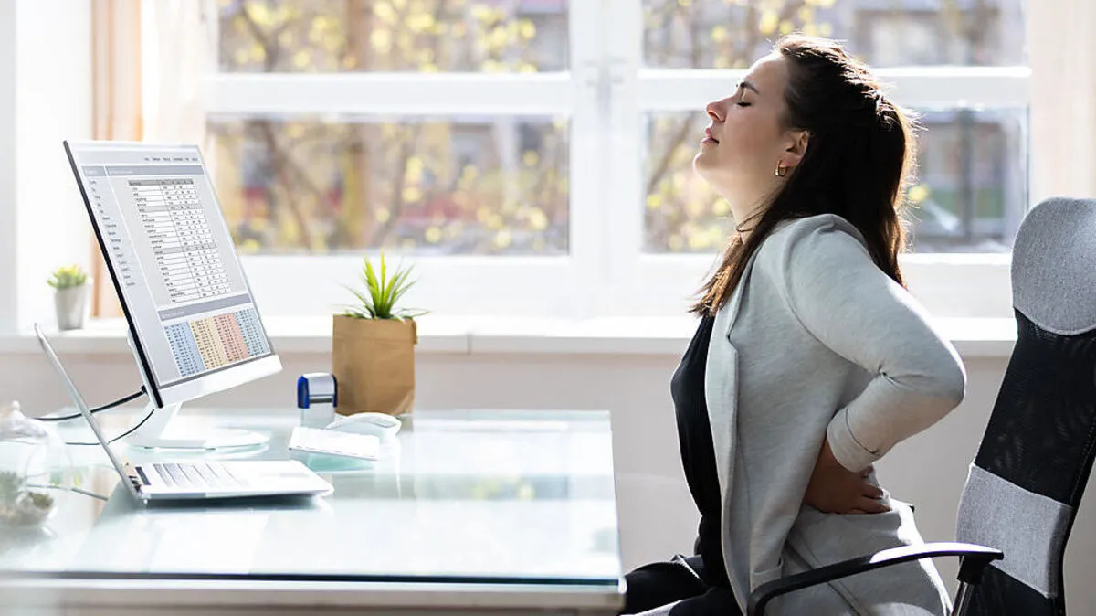 Geben Sie Verspannungen und Rückenschmerzen auch im Homeoffice keine Chance.