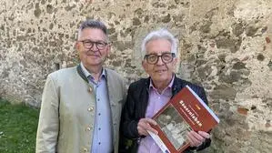 Konzipiert haben die Wanderausstellung „Bauernleben im Steirischen Vulkanland“ Karl Lenz und Johann Schleich 