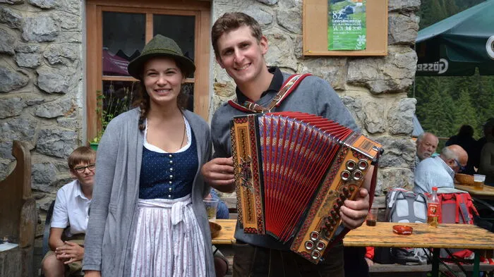 Gemütliches Beisammensein stand beim 82. Kärntner Almwandertag auf der Straniger Alm am Wochenende im Vordergrund.