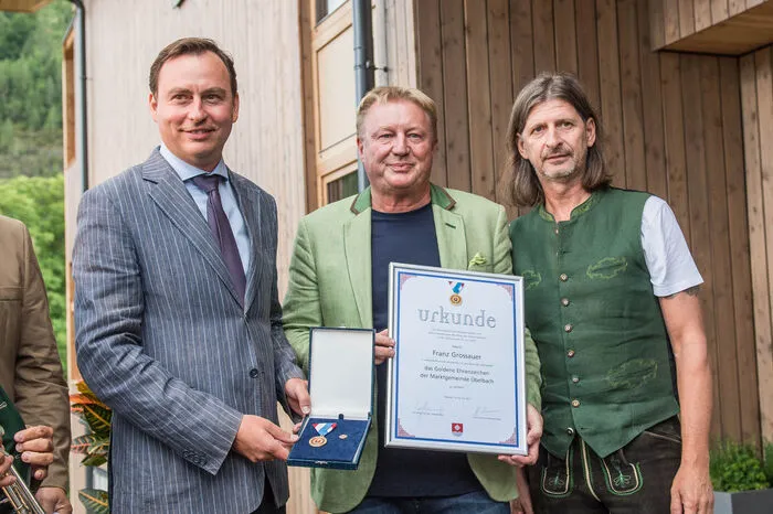 Für Patron Franz Grossauer gab es das Ehrenzeichen der Gemeinde Übelbach.