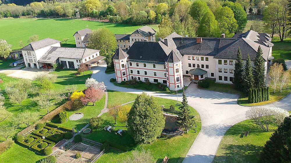 Das Verkaufsverfahren für Schloss Drauhofen, wo bis vor einem Jahr die landwirtschaftliche Fachschule untergebracht war, hat begonnen