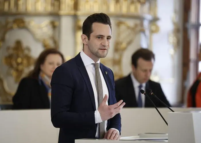 Klubobmann Lukas Schnitzer (ÖVP) im  Landtag 