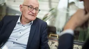 Richter wie Staatsanwälte stehen in Sachen Kritik nicht mehr unter Naturschutz, sagt Verwaltungsexperte Peter Bußjäger