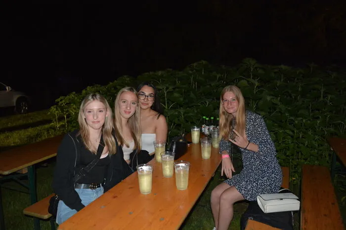Weiter geht die Party jeden Donnerstag bis inklusive 31. August mit verschiedenen Live-Bands.