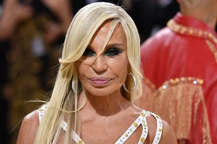 Donatella Versace bei der Met-Gala im Metropolitan Museum of Art