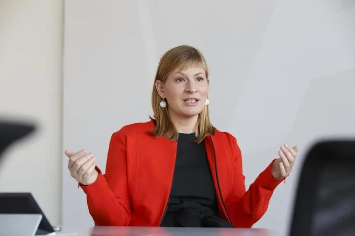 Eva-Maria Burger, Leiterin der Frauenpolitik in der AK