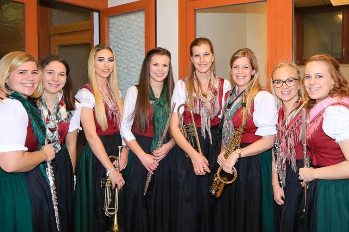 Das Konzert wurde genutzt, um verdiente Musikerinnen und Musiker auszuzeichnen.