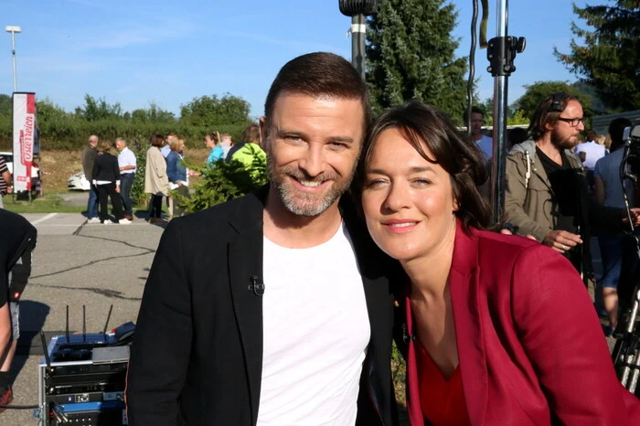 ... mit den allseits bekannten Moderatoren Eva Pölzl und Marco Ventre (Foto) einen Zwischenstopp im Glantal ein.   