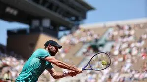 Jurij Rodionov auf dem Court Suzanne Lenglen