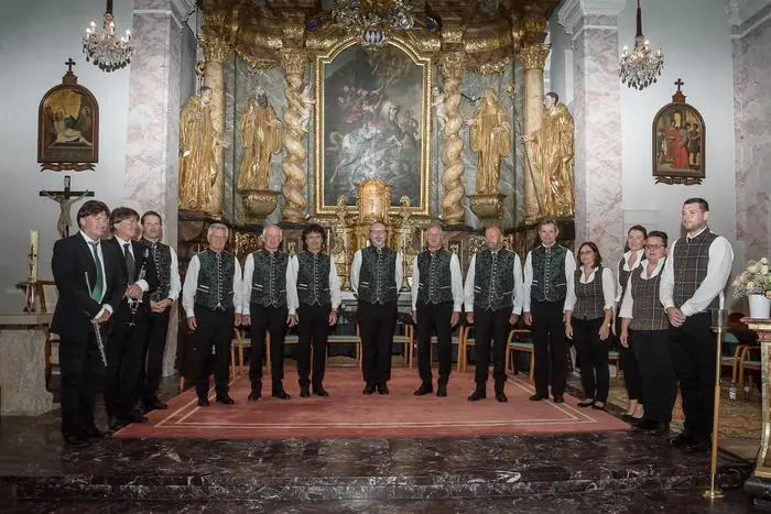 Benefizkonzert des Ensembles 8Gsong für die Unwetterhilfe