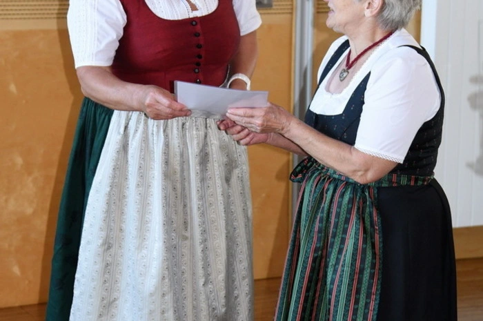 Besonders geehrt wurde Maria Marachl. Sie nimmt seit 23 Jahren an der Brotprämierung teil und war mit ihren Broten immer in den Medaillenrängen.