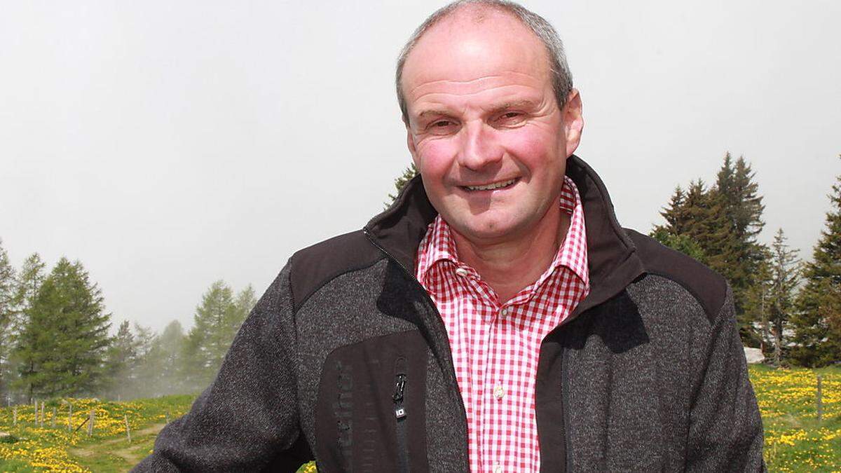 Josef Obweger auf der Lammersdorfer Alm, auf die er auch auftreibt 