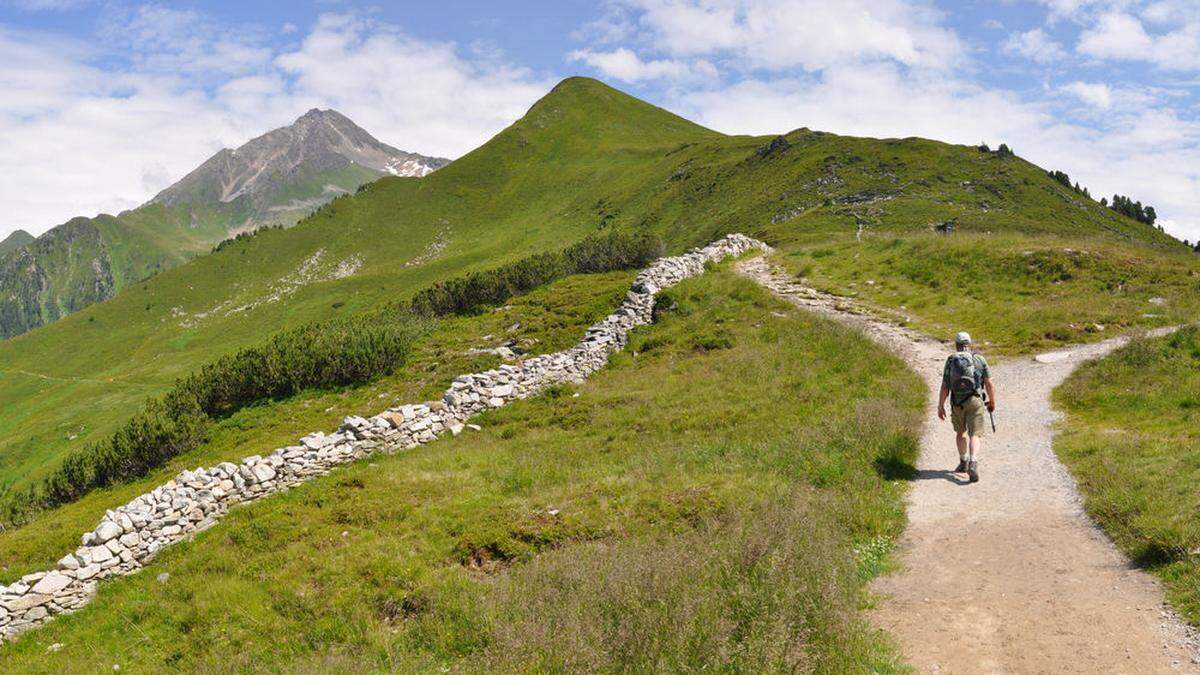 Zwischen pilgern und leben gibt es viele Parallelen: etwa das Sich entscheiden müssen für einen Weg