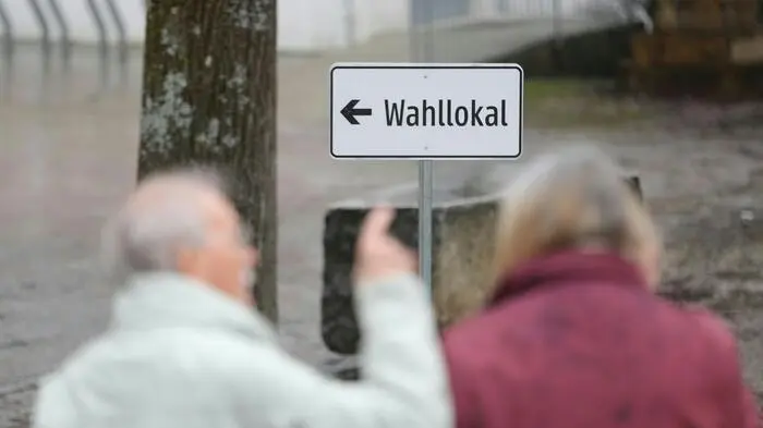 Im Bundesland Salzburg werden heute Bürgermeister und Gemeinderäte gewählt. Spannend ist, ob in der Mozartstadt die ÖVP den kürzlich eroberten Bürgermeistersessel verteidigen kann.