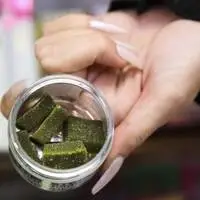 Sehen aus wie Süßigkeiten, können aber zu schweren Vergiftungen führen: THC Gummies