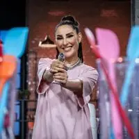 Sängerin Senna Gammour zieht mit der „Roten Schürze“ ins Finale