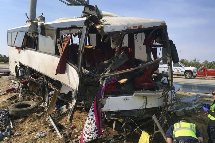 Der 57 Jahre alte Busfahrer überlebte schwer verletzt.