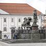 Landeshauptstadt weiterhin ohne sauberes Trinkwasser.